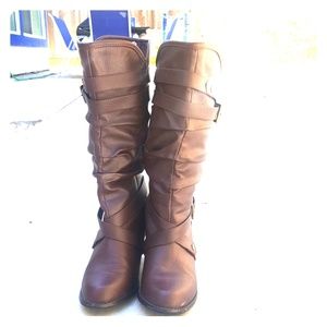 Cute high heel boots!